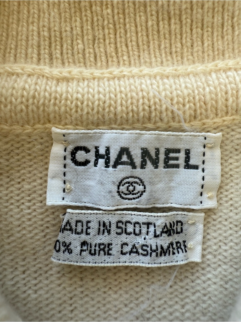 Authentic Vintage CHANEL Cream Collared Button-Front Cardigan with Gold Buttons - Picture 9 of 14